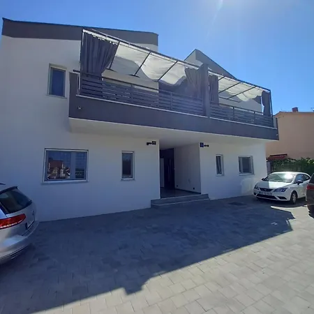 Apartament Laura *